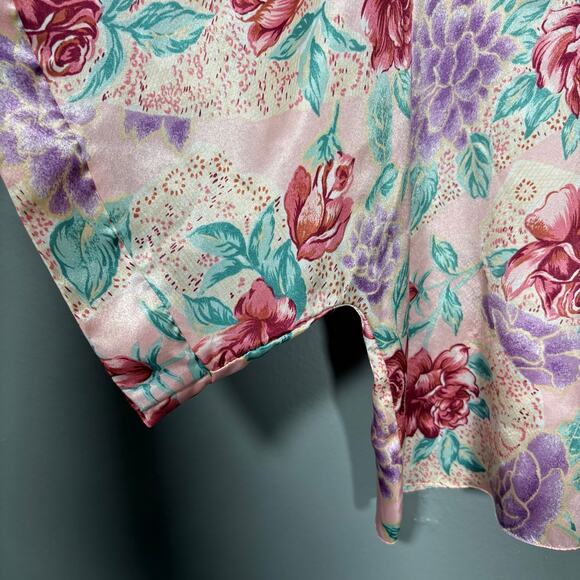 J.O. Intimates Women's Vintage Satin Pink Floral Sleep Shirt - Medium - 1990's - Picture 3 of 5